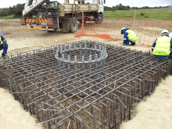 Monopole Reinforcing